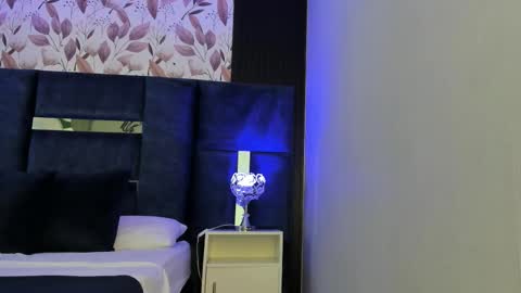     online show from 10-16-25, 11:00