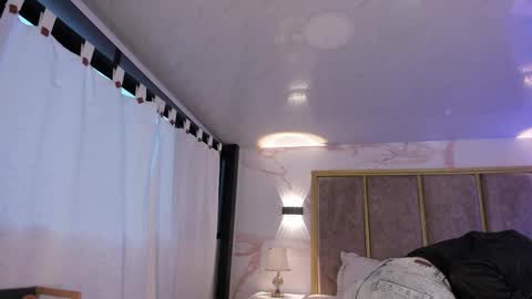     online show from 11-27-25, 11:01