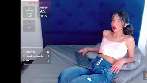 Gisel online show from 01-08-25, 04:44