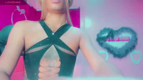 Gisel online show from 01-19-25, 04:22