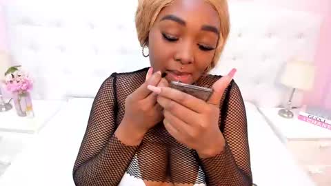 Snapshot of giseljassper chatting on 02-04-25, 04:08 GISEL online show from 02-04-25, 04:08