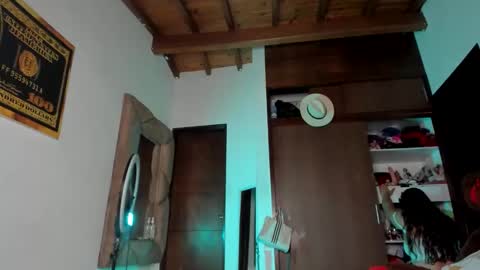 . Gisel Reyes . online show from 11-14-25, 11:57