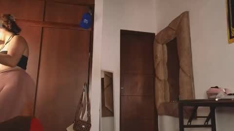 . Gisel Reyes . online show from 01-18-26, 05:44