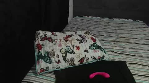 gisel online show from 11-30-25, 05:00