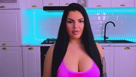 Giulia online show from 03-23-26, 09:30