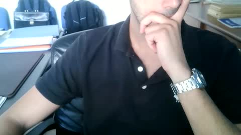Snapshot of giuseppevai1 chatting on 09-17-25, 08:27 giuseppevai1 online show from 09-17-25, 08:27