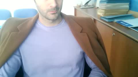 giuseppevai1 online show from 11-26-25, 11:11