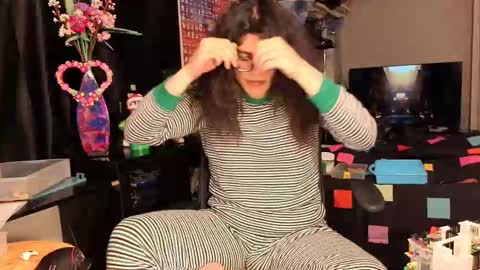 glaceon9 online show from 03-09-25, 10:08