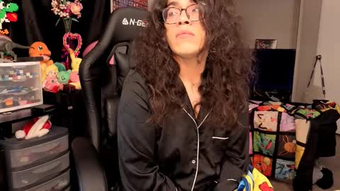 glaceon9 online show from 10-11-25, 05:28