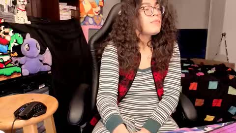 glaceon9 online show from 12-20-25, 04:14