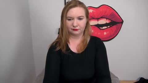 Snapshot of glamorousnikki chatting on 10-26-25, 03:51 Nikki online show from 10-26-25, 03:51