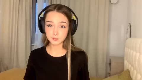 Snapshot of glennbloebaum chatting on 11-09-25, 10:24 Catalina online show from 11-09-25, 10:24