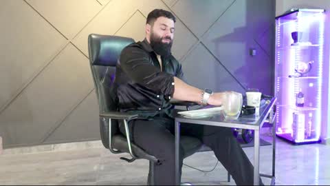 Snapshot of glennmasters chatting on 12-04-24, 04:21 Matthew .. for short call me Matt online show from 12-04-24, 04:21