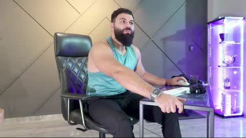 Snapshot of glennmasters chatting on 12-05-24, 04:53 Matthew .. for short call me Matt online show from 12-05-24, 04:53