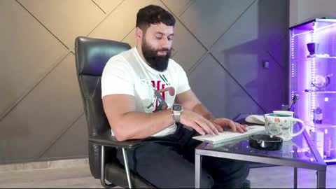 Snapshot of glennmasters chatting on 12-09-24, 04:47 Matthew .. for short call me Matt online show from 12-09-24, 04:47