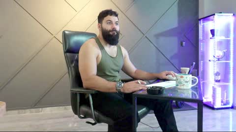 Snapshot of glennmasters chatting on 12-11-24, 06:47 Matthew .. for short call me Matt online show from 12-11-24, 06:47