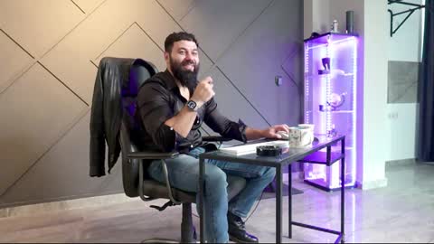 Snapshot of glennmasters chatting on 12-15-24, 10:50 Matthew .. for short call me Matt online show from 12-15-24, 10:50