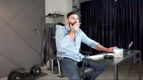 Snapshot of glennmasters chatting on 12-23-24, 02:24 Matthew .. for short call me Matt online show from 12-23-24, 02:24