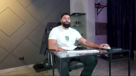 Snapshot of glennmasters chatting on 01-13-25, 07:53 Matthew .. for short call me Matt online show from 01-13-25, 07:53