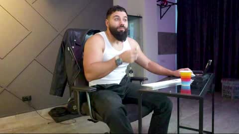 Snapshot of glennmasters chatting on 01-14-25, 06:13 Matthew .. for short call me Matt online show from 01-14-25, 06:13