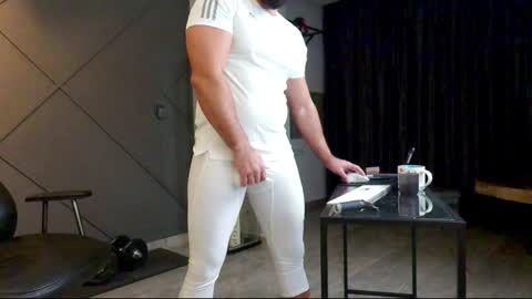 Snapshot of glennmasters chatting on 01-18-25, 04:37 Matthew .. for short call me Matt online show from 01-18-25, 04:37