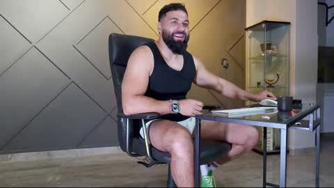 Snapshot of glennmasters chatting on 02-14-25, 04:41 Matthew .. for short call me Matt online show from 02-14-25, 04:41