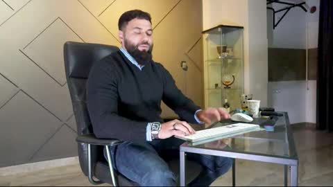 Snapshot of glennmasters chatting on 02-21-25, 09:43 Matthew .. for short call me Matt online show from 02-21-25, 09:43