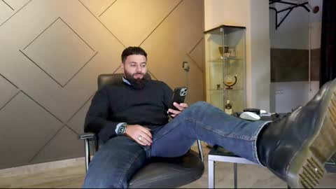 Snapshot of glennmasters chatting on 02-22-25, 01:11 Matthew .. for short call me Matt online show from 02-22-25, 01:11