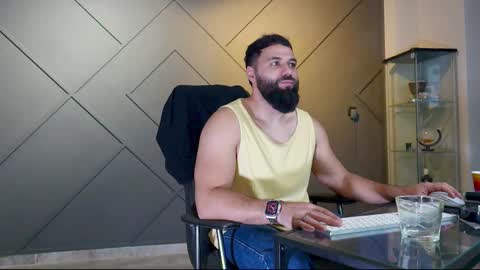 Snapshot of glennmasters chatting on 02-25-25, 05:08 Matthew .. for short call me Matt online show from 02-25-25, 05:08