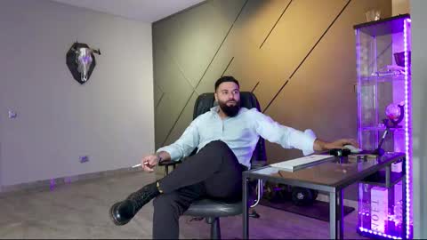 Snapshot of glennmasters chatting on 03-04-25, 06:04 Matthew .. for short call me Matt online show from 03-04-25, 06:04