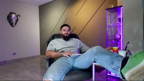 Snapshot of glennmasters chatting on 03-11-25, 06:00 Matthew .. for short call me Matt online show from 03-11-25, 06:00