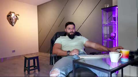 Snapshot of glennmasters chatting on 03-11-25, 09:02 Matthew .. for short call me Matt online show from 03-11-25, 09:02