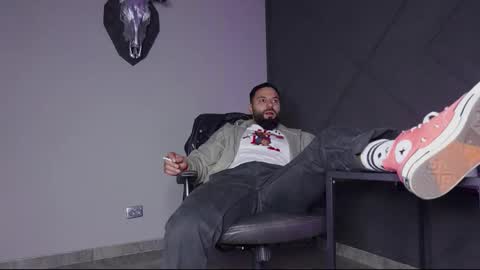 Snapshot of glennmasters chatting on 09-17-25, 03:41 Matthew .. for short call me Matt online show from 09-17-25, 03:41