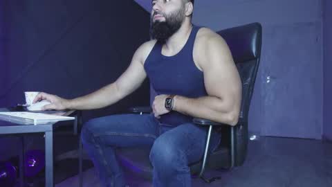 Matthew .. for short call me Matt online show from 11-17-25, 05:35