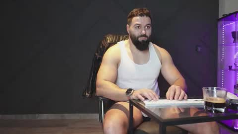 Matthew .. for short call me Matt online show from 02-24-26, 09:13