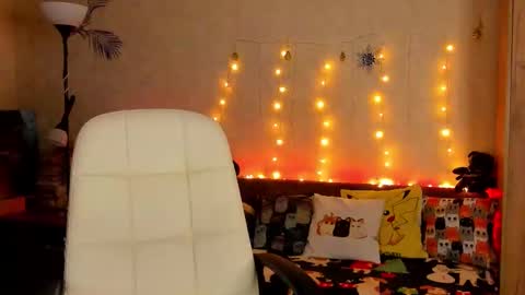 Gloria Wood online show from 12-23-24, 08:14