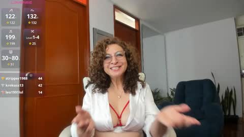 gloriacrespo online show from 01-01-25, 08:47