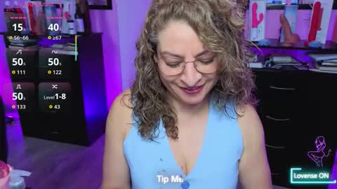 gloriacrespo online show from 10-11-25, 01:27