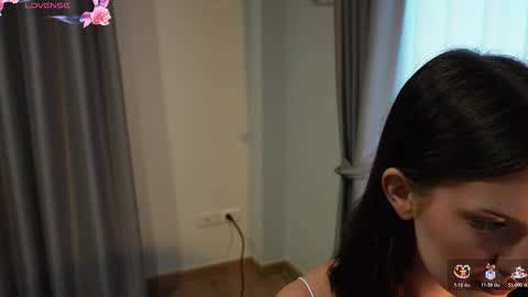 Gloria online show from 10-24-25, 11:45