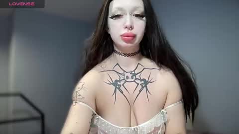 Snapshot of gloryaaaa chatting on 12-21-24, 12:31 I want to make you happy and lovense  online show from 12-21-24, 12:31