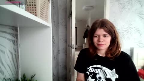  Roxy  online show from 04-17-26, 10:18