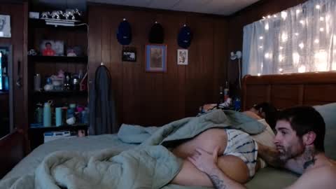 Snapshot of gneforever chatting on 02-07-25, 11:01 gneforever online show from 02-07-25, 11:01