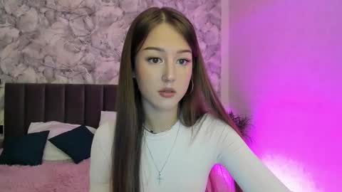 Lina online show from 10-14-25, 08:48