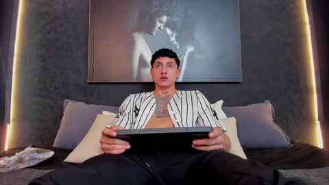 Snapshot of god_of_olympus1 chatting on 12-15-24, 09:09 steven online show from 12-15-24, 09:09