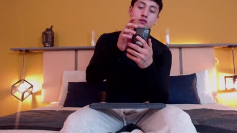 Snapshot of god_of_olympus1 chatting on 01-30-25, 05:06 steven online show from 01-30-25, 05:06