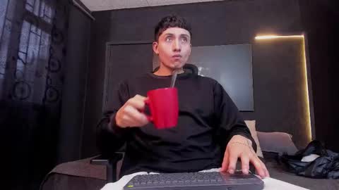 Snapshot of god_of_olympus1 chatting on 10-13-25, 11:21 steven online show from 10-13-25, 11:21