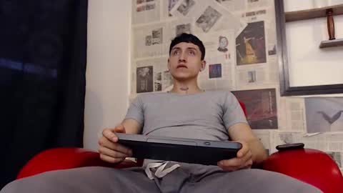 Snapshot of god_of_olympus1 chatting on 10-18-25, 09:48 steven online show from 10-18-25, 09:48