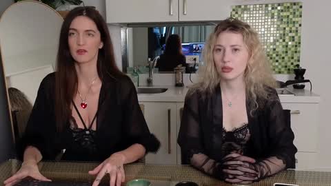   330 UTC2 girls   online show from 01-21-25, 03:37