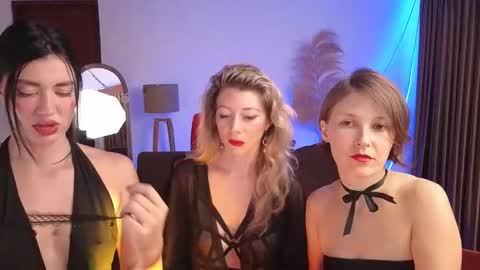   330 UTC2 girls   online show from 02-02-25, 03:10