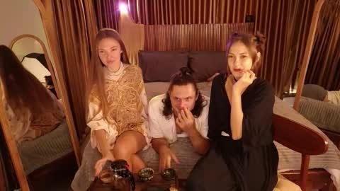   330 UTC2 girls   online show from 11-21-25, 04:33